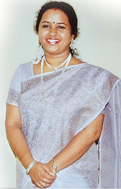 எமக்குத் தொழில் பேச்சு!