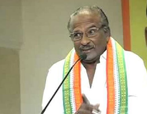 குஜராத்தைப் போல் நாடு முழுவதும் பூரண மதுவிலக்கை அமல்படுத்த வேண்டும்: குமரி அனந்தன்