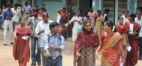 ஆசிரியர் தகுதித் தேர்வு: மாவட்ட வாரியாக விண்ணப்ப விநியோகம் மற்றும் பெற்றுக்கொள்ளும் மையங்கள்