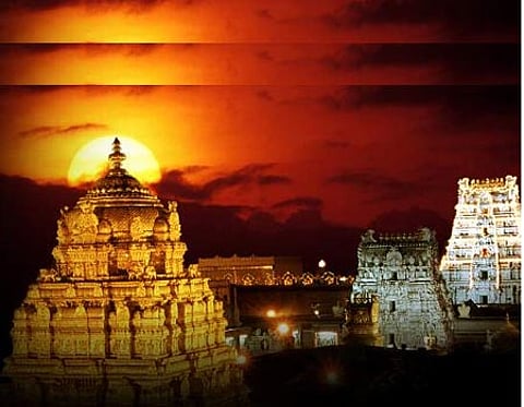 ஏழுமலையான் தரிசனம்:
18 மணிநேரம் காத்திருப்பு