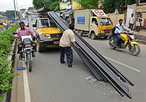 எத்தனை முறை பட்டாலும்..?