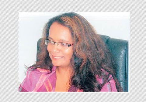 லண்டனில் மூலிகை மருத்துவம் செய்யும் தமிழ்ப் பெண்!