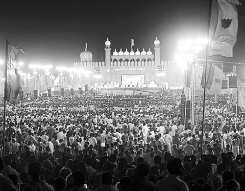 சவால் விடுத்த இளந்தாமரை மாநாடு!