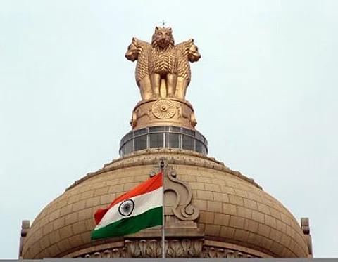 தொலைக்காட்சிப் பெட்டி, ஸ்மார்ட்போன் மீதான இறக்குமதி வரி அதிகரிப்பு: மத்திய அரசு