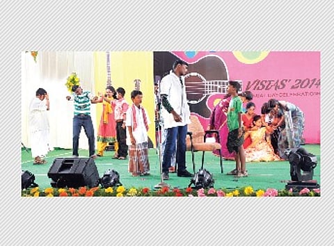 புதிய ஒளி காட்டும் நாடகம்!