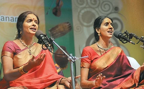 கர்நாடக சங்கீத ரசிகரின் டைரிக் குறிப்பிலிருந்து: ரஞ்சனி காயத்ரி - ஓர் ரம்யமான ஞாயிறு மாலை