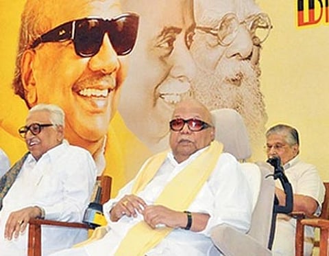 18 வயதில் இருந்து என்னோடு பிரியாமல் இருப்பவர் அன்பழகன்: கருணாநிதி பிறந்த நாள் வாழ்த்து