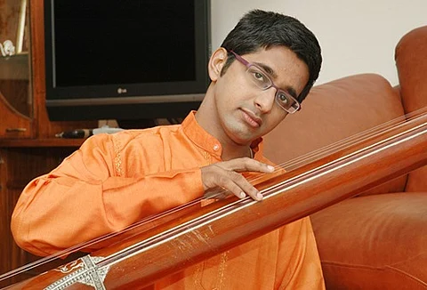 கர்நாடக சங்கீத ரசிகரின் டைரிக் குறிப்பிலிருந்து: அபிஷேக் ரகுராம் – சங்கீத சுனாமி