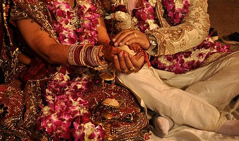 திருமணம் - வாசகர் கவிதைகள்