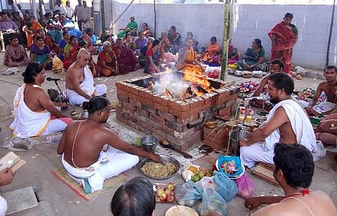 மே-17ல் தன்வந்திரி பீடத்தில் மஹா ஹோமத்துடன் 108 கலச மூலிகை திருமஞ்சனம்