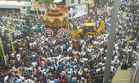 வேதாரண்யம் வேதாரண்யேசுவரர் கோயில் குடமுழுக்கு ஆயிரக்கணக்கிலான பக்தர்கள் பங்கேற்பு