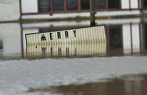 அமெரிக்காவில் புயல், மழைக்கு இதுவரை பலியானோர் எண்ணிக்கை 41-ஆக உயர்வு