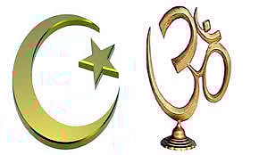 வெள்ளத்தின் போது காப்பாற்றிய இஸ்லாமியர் பெயரை குழந்தைக்கு சூட்டிய இந்து தம்பதி