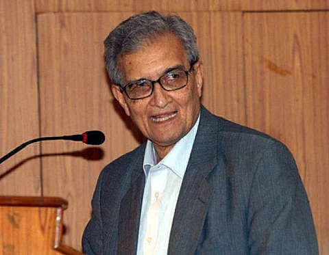 காஷ்மீர் விவகாரத்தில் ஒரு இந்தியனாக நான் பெருமைப்படவில்லை: பொருளாதார வல்லுநர் அமர்த்தியா சென் கருத்து
