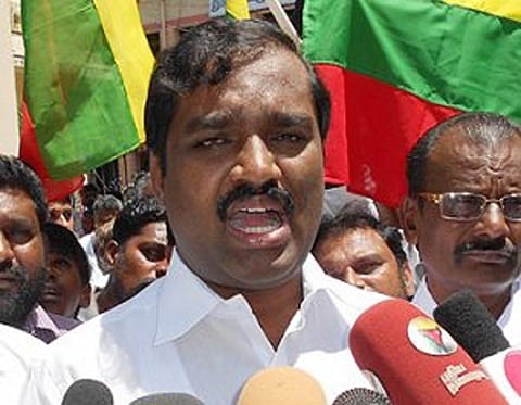 உளுந்தூர்பேட்டை சுங்கச்சாவடியில் வன்முறை: தமிழர் வாழ்வுரிமைக் கட்சித் தலைவர் வேல்முருகன் கைது
