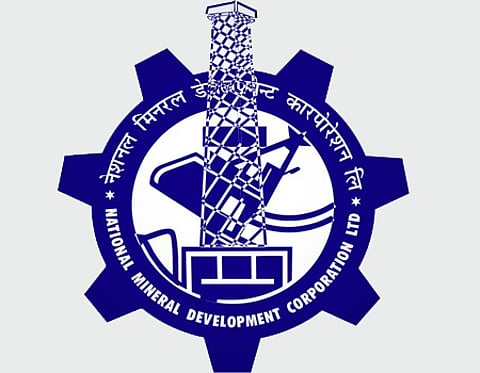 என்எம்டிசி நிறுவனத்தில் பராமரிப்பு உதவியாளர் வேலை