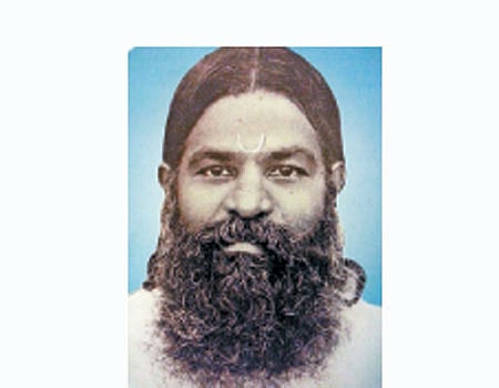 பெண் பெயரில் ஆண் எழுதிய முதல் கதை