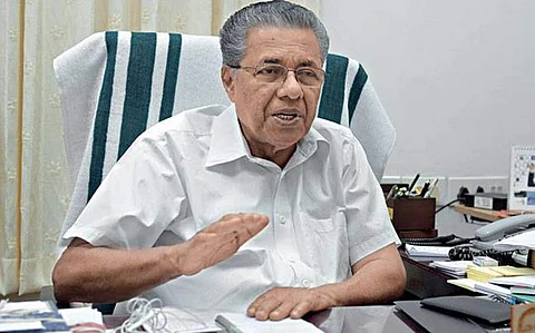 2 மடங்கு ஊதிய உயர்வு: கேரள சட்டப்பேரவையில் தீர்மானம் நிறைவேற்றம்