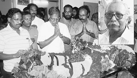 கவிஞர் இன்குலாப் காலமானார்