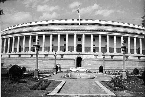 மனை வணிக மசோதா:மாநிலங்களவையில் நிறைவேற்றம்