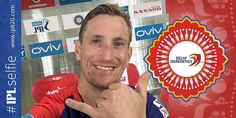 அடித்து ஆடு: ராகுல் டிராவிடின் கட்டளையை நிறைவேற்றிய ‘சிக்ஸர்’ மோரிஸ்! (வீடியோ இணைப்பு)