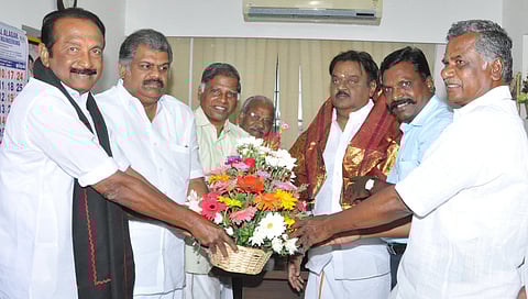 விஜயகாந்துடன் கூட்டணி கட்சி தலைவர்கள் சந்திப்பு