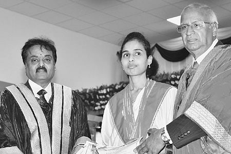 மருத்துவர்களும், பொறியாளர்களும் இணைய வேண்டும்:பிரதமரின் ஆலோசகர் வலியுறுத்தல்