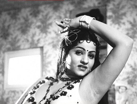 ஜெயமாலினி வெட்கப்படுகிறார்!