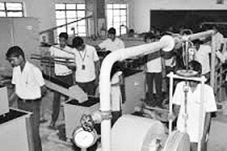 கூட்டுறவு பாலிடெக்னிக் கல்லூரியை மூட முயற்சி?எம்ஜிஆர் காலத்தில் தொடங்கப்பட்டது