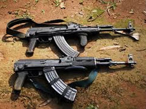 உ.பி.யில் ஆயுத கடத்தல்காரர் கைது: 21 நாட்டுத் துப்பாக்கிகள் பறிமுதல்