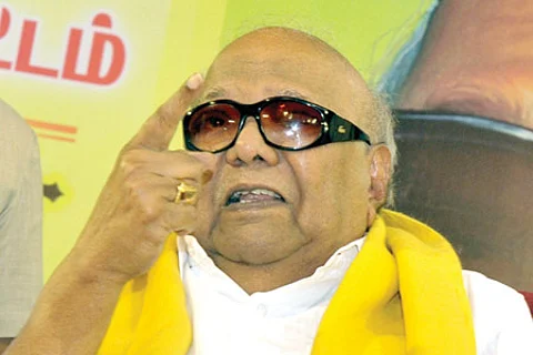 கருணாநிதியின் உடல்நிலையில் நல்ல முன்னேற்றம்; விரைவில் தொண்டர்களுடன் சந்திப்பார்: டி.கே.எஸ். இளங்கோவன்