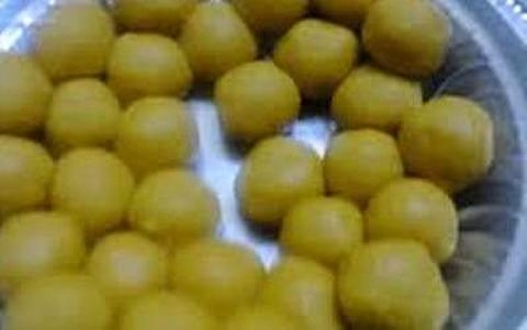 பாசிப்பருப்பு நெய் உருண்டை