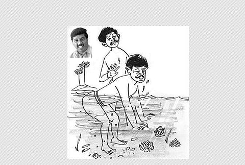 கடல் தாமரையும்... ஹெட்போன் பாட்டியும்...!