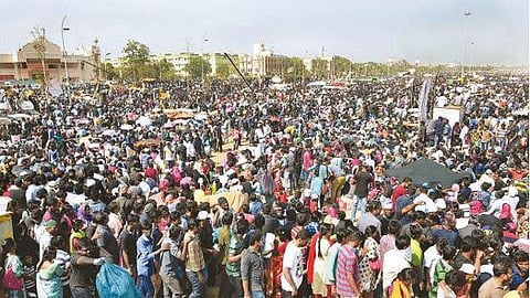 மெரீனாவிலிருந்து உடனடியாக வெளியேறுங்கள்: காவல்துறை அறிவிப்பு..!
