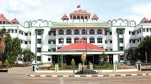 அலங்காநல்லூர் ஜல்லிக்கட்டு போராட்ட தடியடி: நீதி விசாரணை கோரி பொதுநல மனு தாக்கல்!