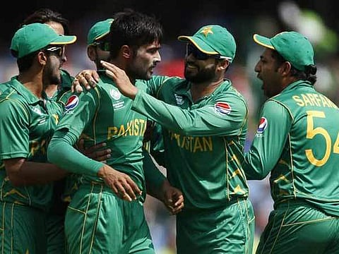 சூதாட்டத் தரகர்கள் அணுகியதாக பிரபல பாகிஸ்தான் கிரிக்கெட் வீரர் ஒப்புதல்