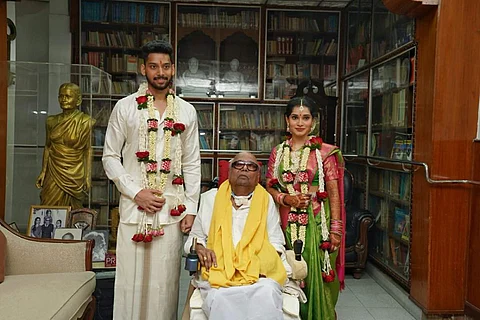 விக்ரம் மகள் திருமணம் இன்று நடைபெற்றது! (படங்கள்)