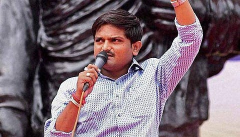 பாலியல் சிடி வெளியிட்டு கேவலமான அரசியலில் இறங்கியுள்ளது பாஜக: ஹர்திக் பட்டேல் காட்டம்!