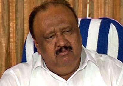 ஆக்கிரமிப்பு விவகாரத்தில்அமைச்சருக்கு மட்டும் சிறப்புச் சலுகையா? அரசைக் கண்டித்த உயர் நீதிமன்றம்!