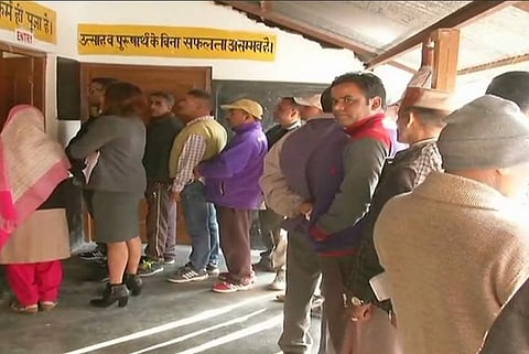 ஹிமாசலப் பிரதேசத்தில் வாக்குப்பதிவு துவங்கியது