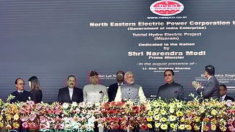 கிழக்கு முகம் பார்வை திருப்பிய பிரதமர்