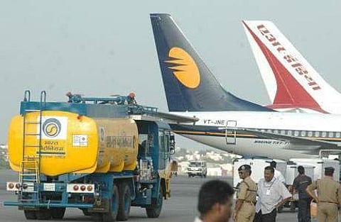 விமான எரிபொருள் விலை உயா்வு