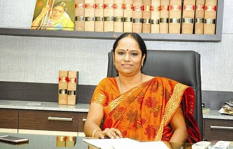 கணவன் என்னும் கயவன் - வழக்குரைஞர் எஸ். தமிழ்ப்பூங்குயில்மொழி