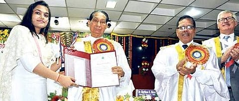 இந்தியாவில் பி.ஹெச்.டி பட்டம் பெற்றவர்களில் பிற மாநிலங்களை விட தமிழகத்திற்குத் தன் முதலிடமாம்!