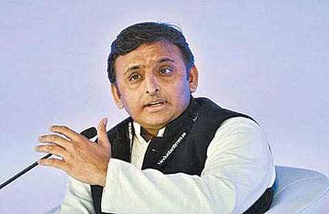 உ.பியில் மக்களவை மற்றும் சட்டப் பேரவை தோ்தலை ஒரே நேரத்தில் நடத்த துணிவு உண்டா?: பாஜகவுக்கு அகிலேஷ் யாதவ் கேள்வி