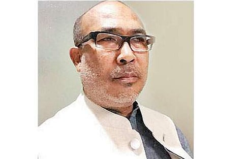 மணிப்பூர் முதல்வரானார் பீரேன் சிங்: 9 பேர் கொண்ட அமைச்சரவை பதவியேற்பு
