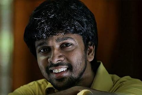 நட்பின் அடிப்படையில் இது சரியான நடவடிக்கையல்ல: மதன் கார்க்கி கருத்து