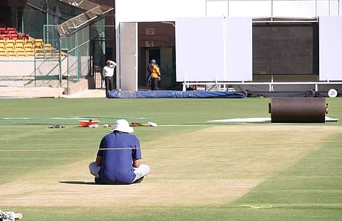 பெங்களூர் டெஸ்ட்: திருப்பி அடிக்குமா இந்திய அணி?