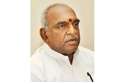 திமுக மேடையில் காங்கிரஸ்: கருணாநிதிக்கு அவமானம்
