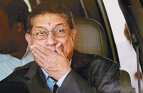 பிசிசிஐ-க்கு 82 கோடி ,சீனிவாசனுக்கு 11.53 கோடி என மொத்தம் 121 கோடி அபராதம் - அமலாக்கத் துறைக்கு எதிரான மனு நிராகரிப்பு